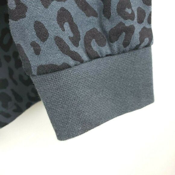 Victoria’s Secret Victoria Sport Gray Leopard Print Pullover Sweatshirt sz XS - Picture 5 of 5